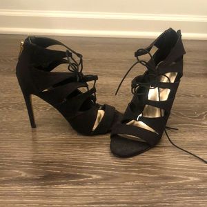 Madden Girl “Raceyyy” Lace Up Stiletos Gold Zip